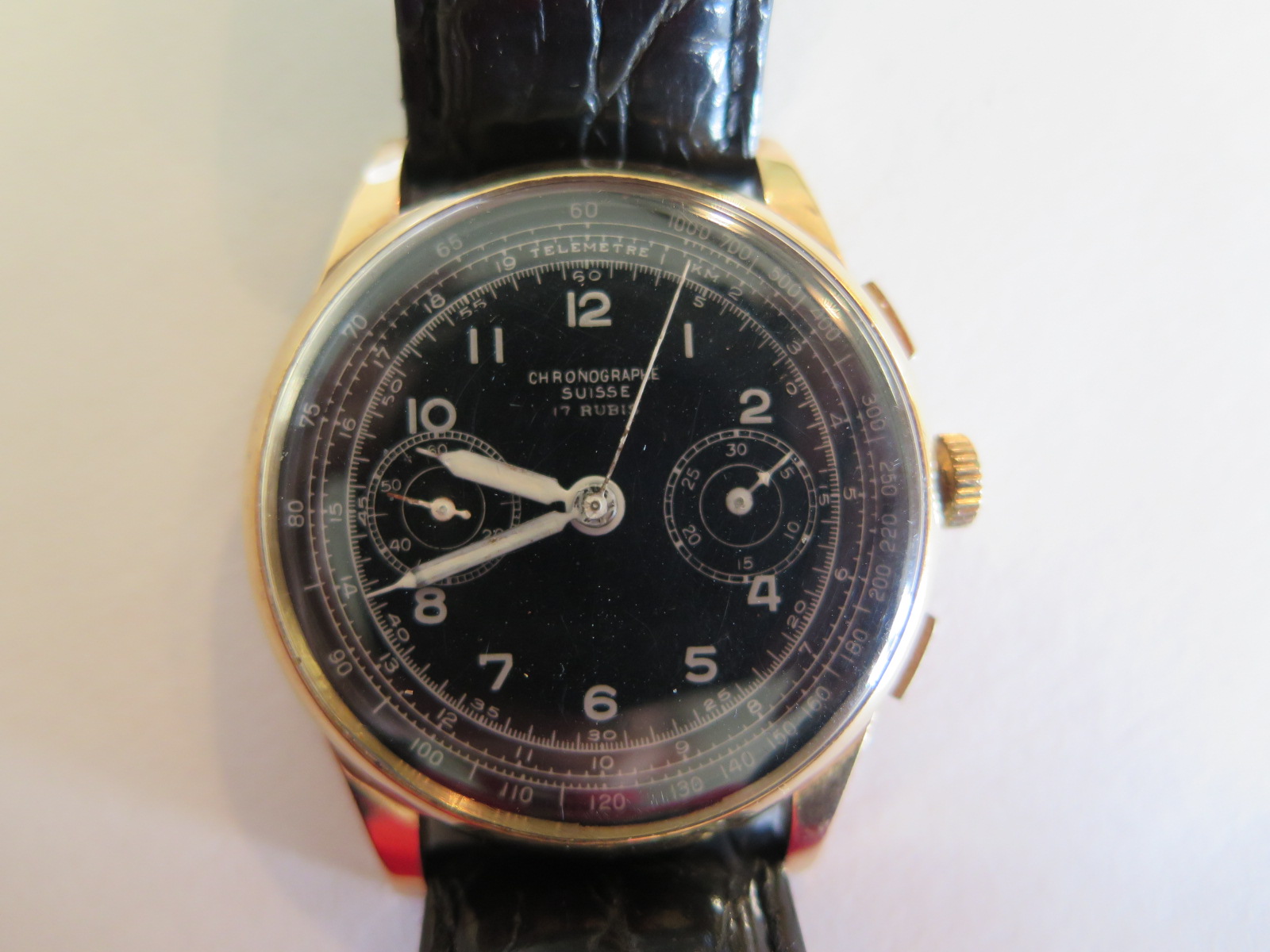 A gents 18ct gold chronograph wrist watch, the black dial with white markers and twin subsidiary - Image 2 of 4