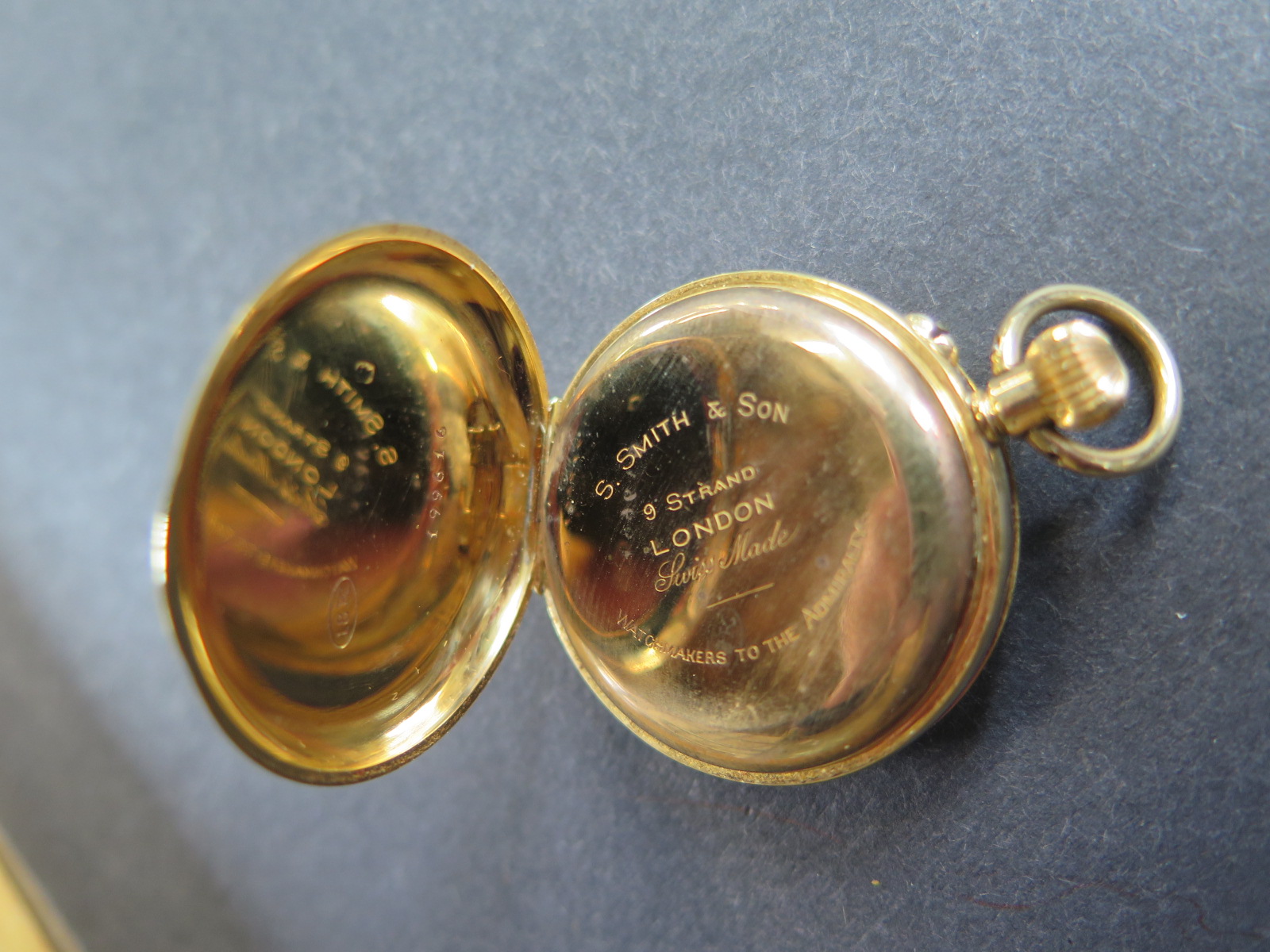 An 18ct yellow gold half hunter pocket watch - 35mm diameter, S Smith & Son with plated movement - Image 4 of 5