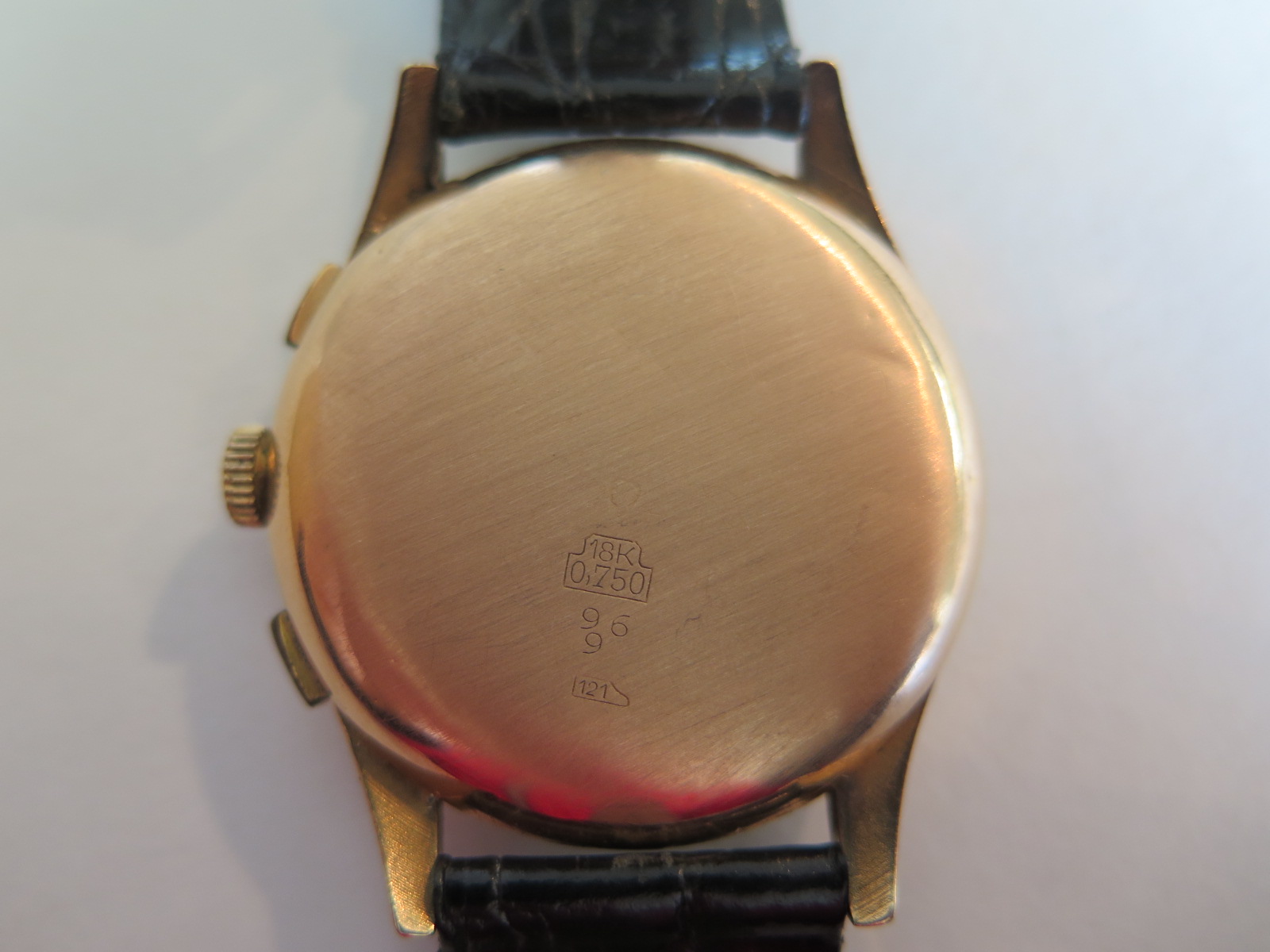 A gents 18ct gold chronograph wrist watch, the black dial with white markers and twin subsidiary - Image 4 of 4