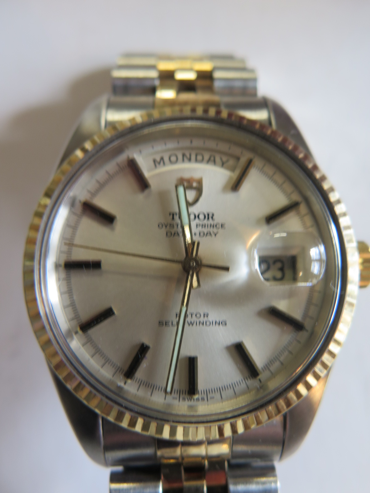 A gents Tudor Oyster Prince Date Day wristwatch - day aperture at 12 o'clock, date at 3 o'clock - - Image 2 of 6