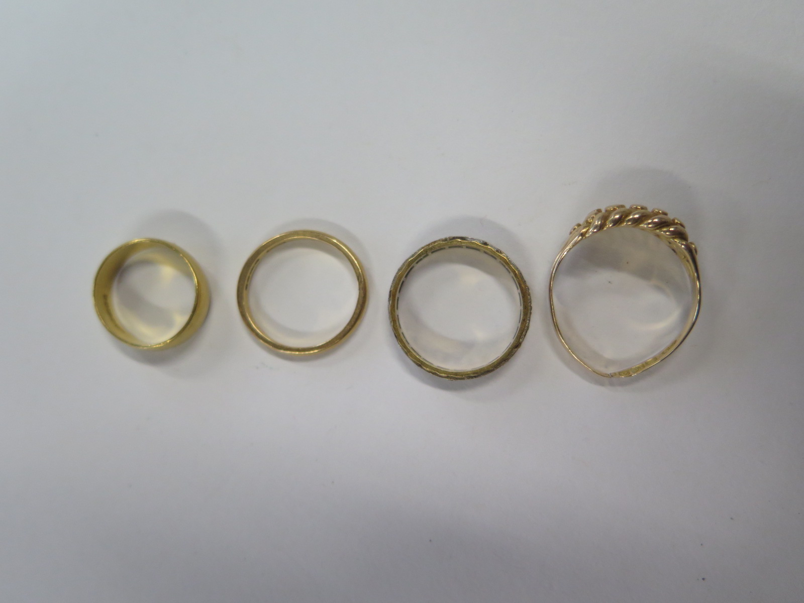 Two 22ct hallmarked band rings - size L and I - approx 7.2 grams, and an 18ct hallmarked ring - - Image 2 of 2