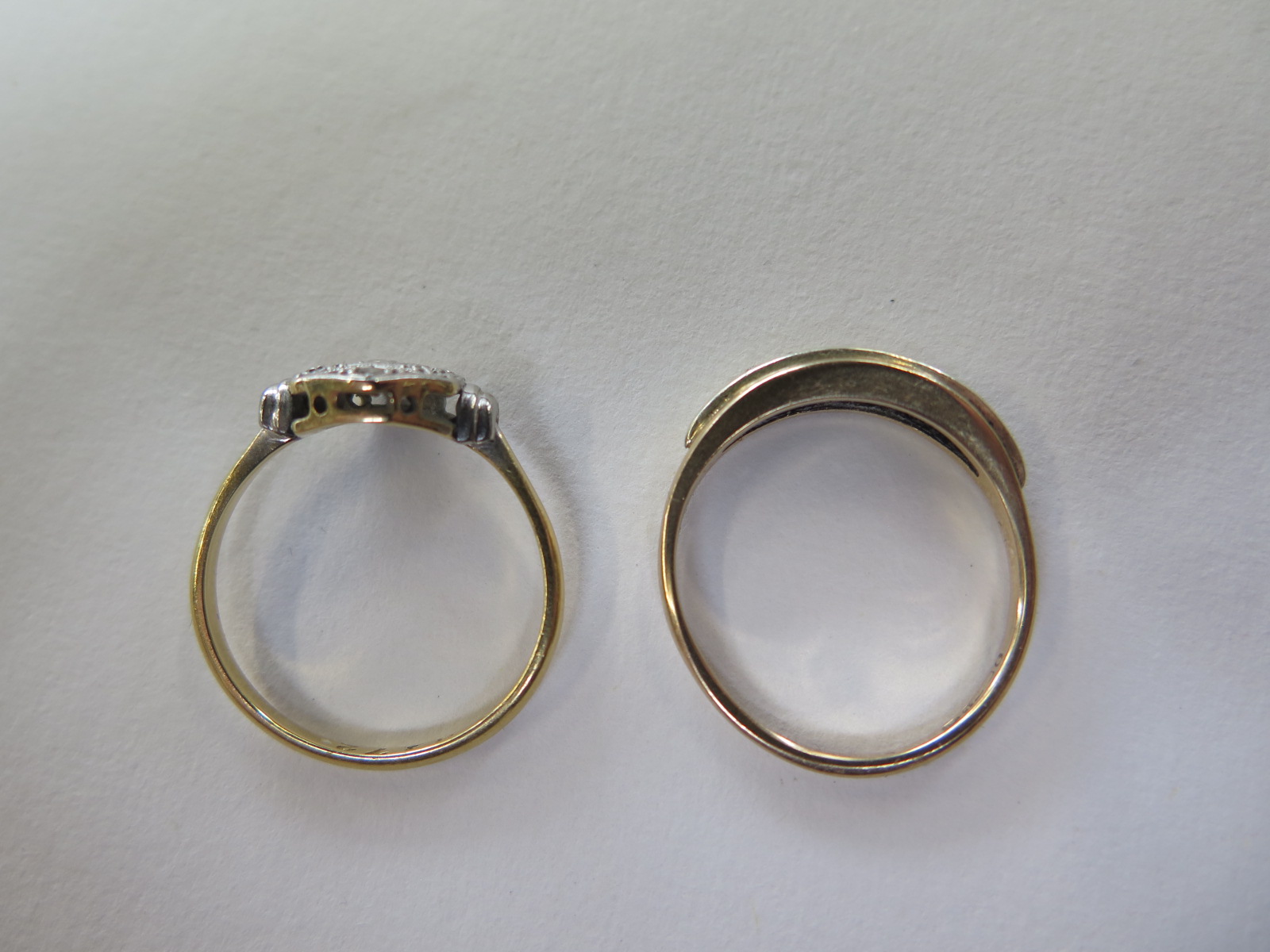 Two ladies rings, an 18ct gold and platinum ring inset with five small diamonds, weight approx 2. - Image 4 of 4