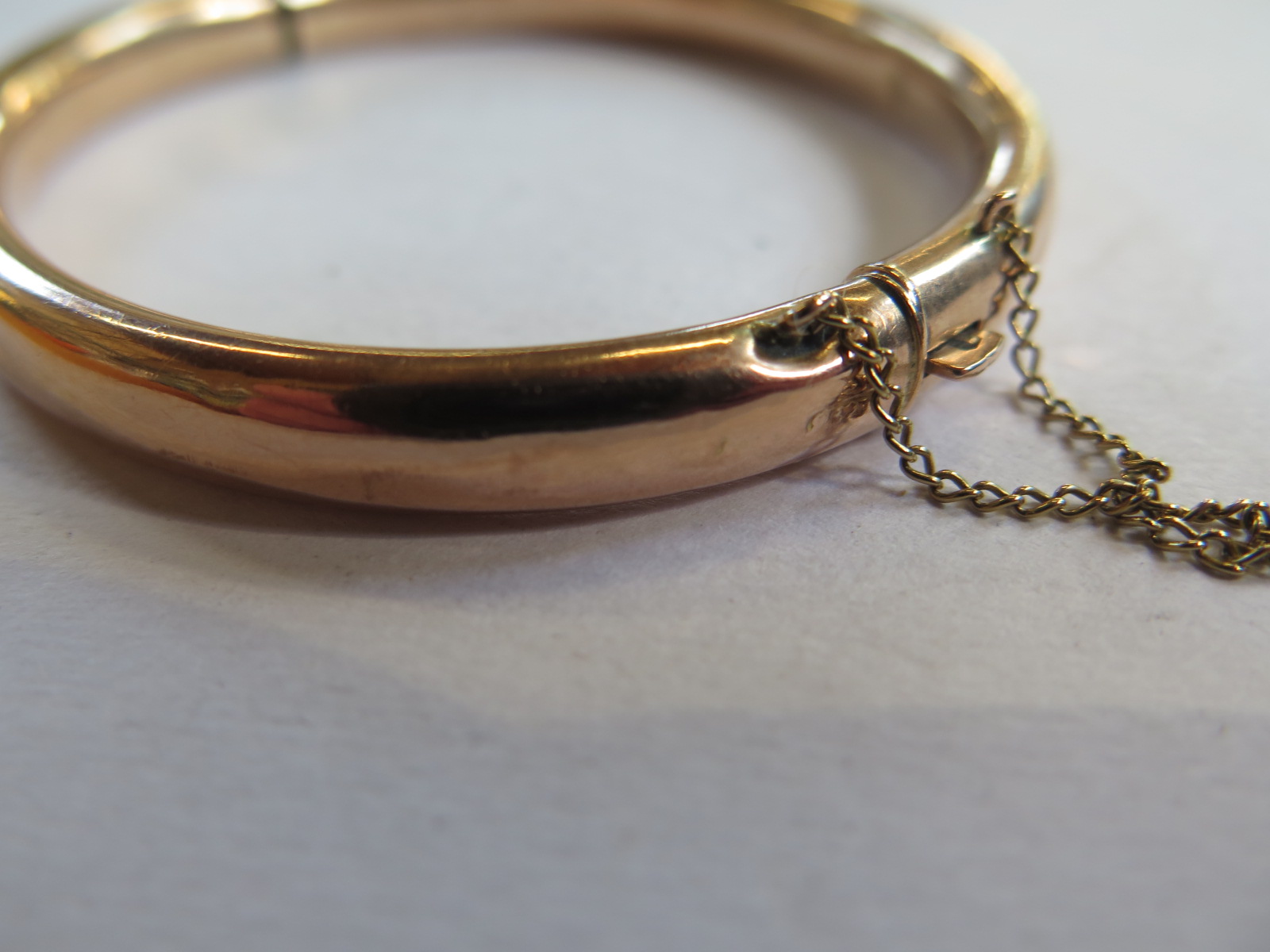 Two 9ct gold bangles, 6.5 x 5.5cm and 6.5 x 6cm, total weight approx 16.4 grams, dents to both , - Image 5 of 5