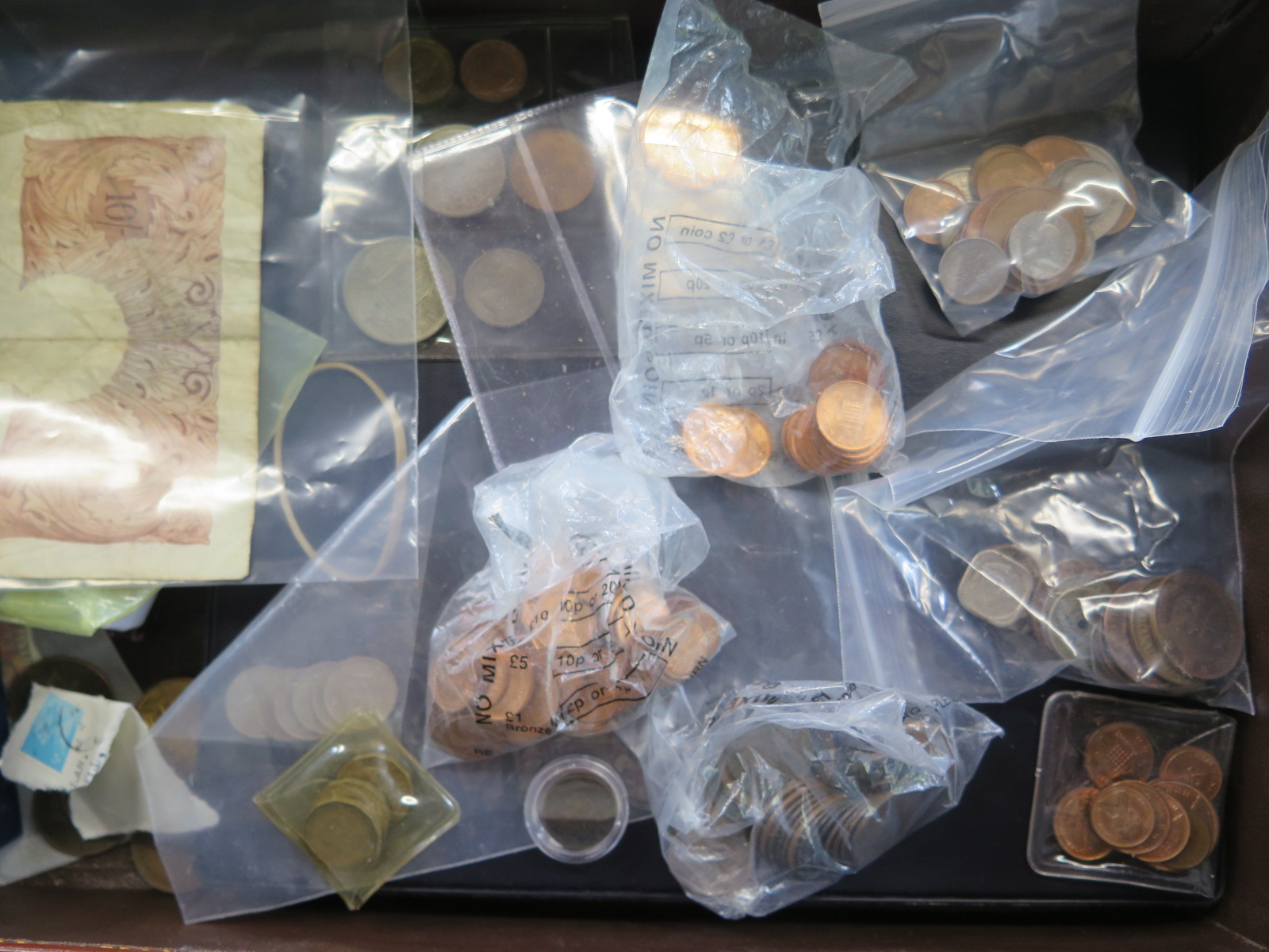 A collection of various Victorian and 20th century coinage mostly copper coins together with two - Image 2 of 3