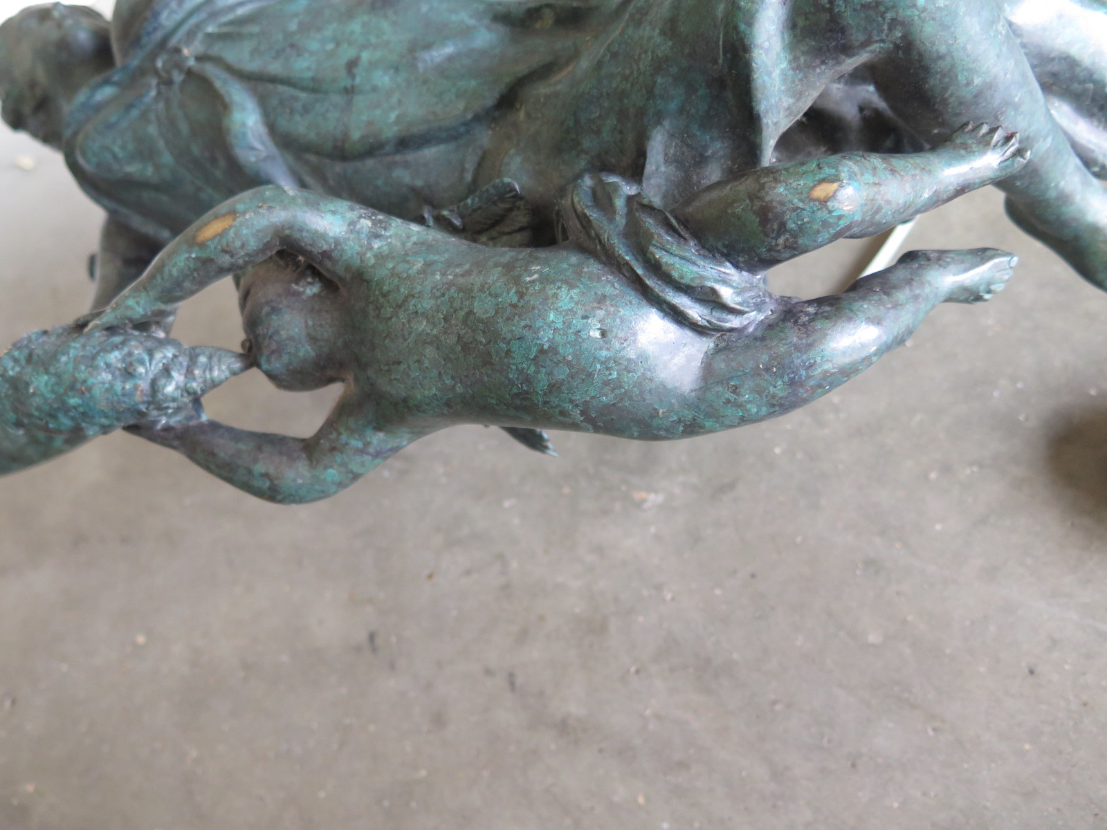 A large figural bronze light fitting of classical design with painted green patination - 70cm H - Image 4 of 6