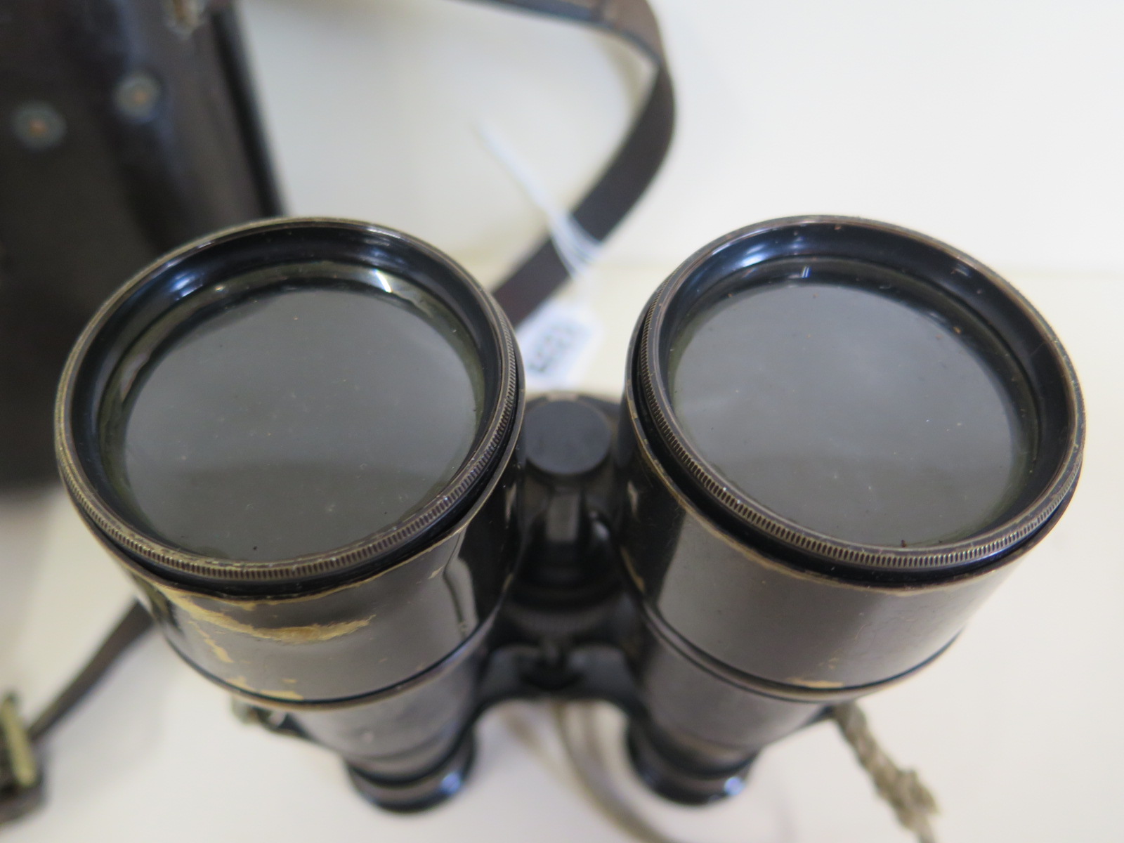 A pair of WW1 binoculars, stamped with a broad arrow MK V SPL 54791, with leather case, stamped - Image 4 of 5