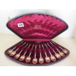 A boxed set of twelve continental silver Apostle spoons, approx 4.8 troy oz