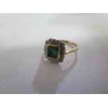 An 18ct yellow gold emerald and diamond ring - size K/L - approx 5mm x 5mm - general usage