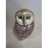 A Crown Derby owl paperweight in good condition