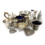 A mixed lot, comprising silver items: an Edwardian bachelor's teapot, by Henry Lambert, London 1906,