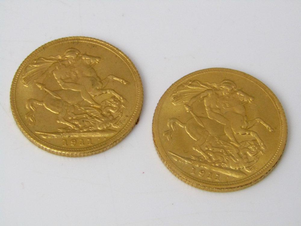 Two full sovereigns, both dated 1911