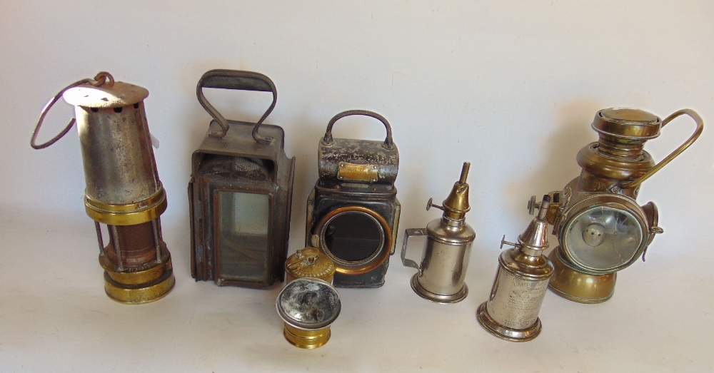 A collection of vintage lamps and car lamps (6)