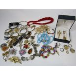 Costume jewellery to include four wristwatches, a pair of moss agate cufflinks, an 800 silver