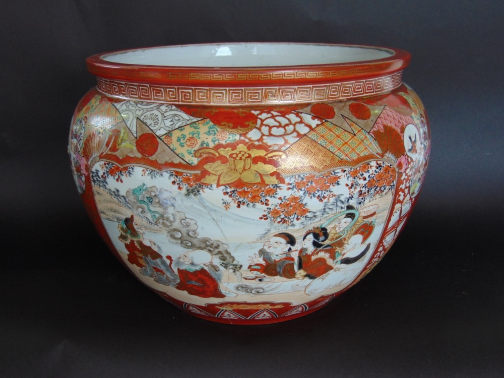 Chinese Kutani type porcelain jardiniere decorated in typical orange and gold with panels of birds - Image 2 of 5