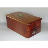 Antique mahogany cashiers till by Thomas O'Brien of Liverpool, the hinged lid enclosing a fitted