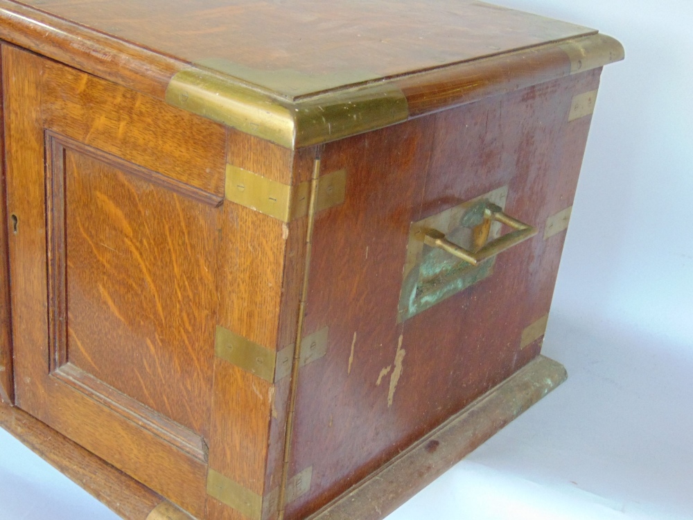 An oak and brass bound three tier canteen box (interior AF) 54cm wide - Bild 4 aus 4