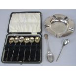 A mixed collection of silver to include a cased set of six silver coffee bean spoons, a silver