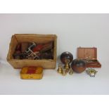 A mixed miscellaneous lot to include various brass weights, bowls, Meccano and others