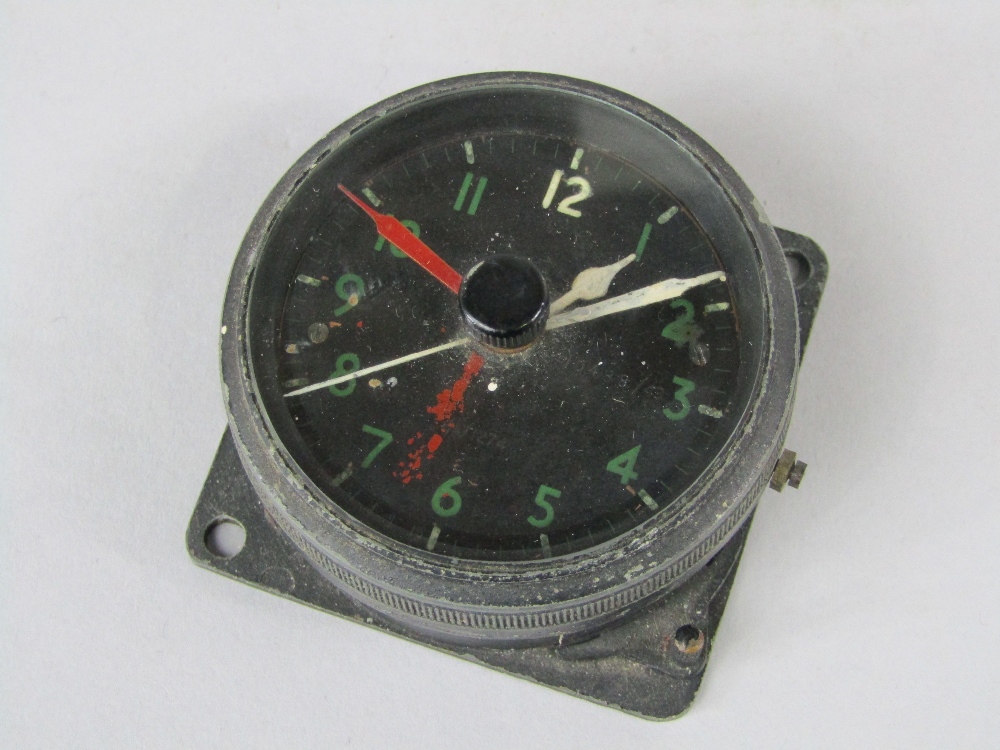 A World War II aircraft cockpit clock, with 6cm diameter dial