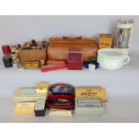 A mixed medical type lot to include a leather Gladstone bag, various medical boxed instruments to