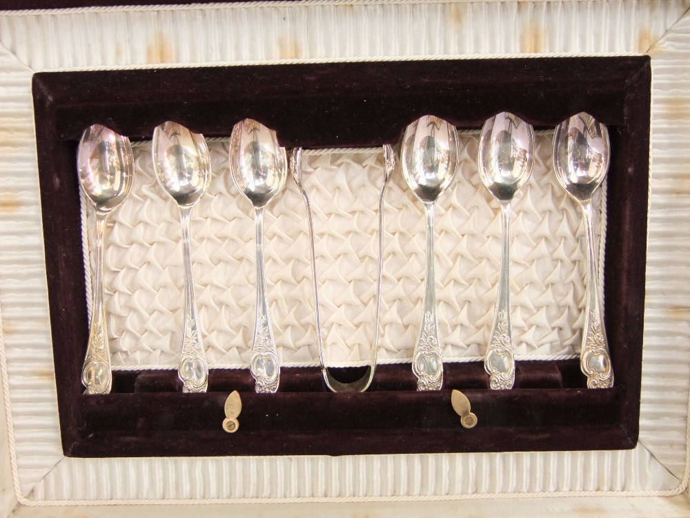 A leather cased canteen of fancy pearl handled flatware to include six knives and forks, together - Image 2 of 4