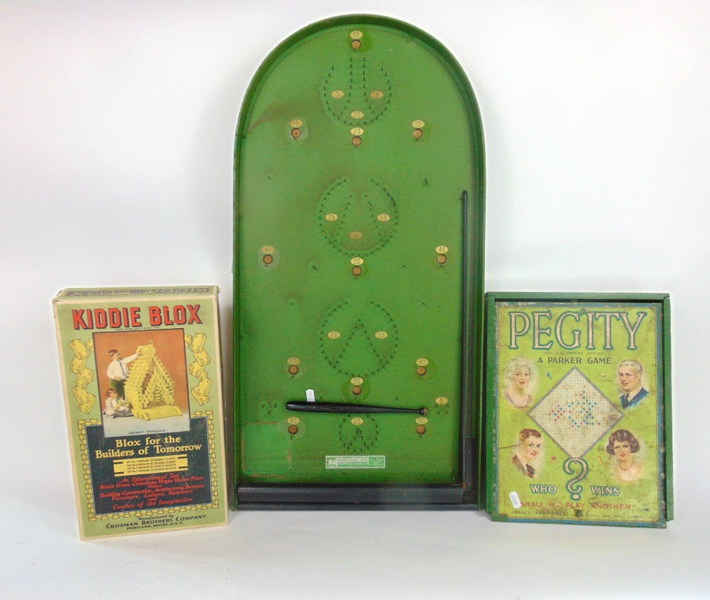 A collection of various vintage games to include a Bagatel board, jigsaws, bricks, etc - Image 2 of 6