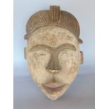 Tribal interest - Interesting Polynesian type mask, 37cm high