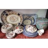 A collection of Masons Ironstone Mandarin pattern dinner wares comprising pair of tureens and