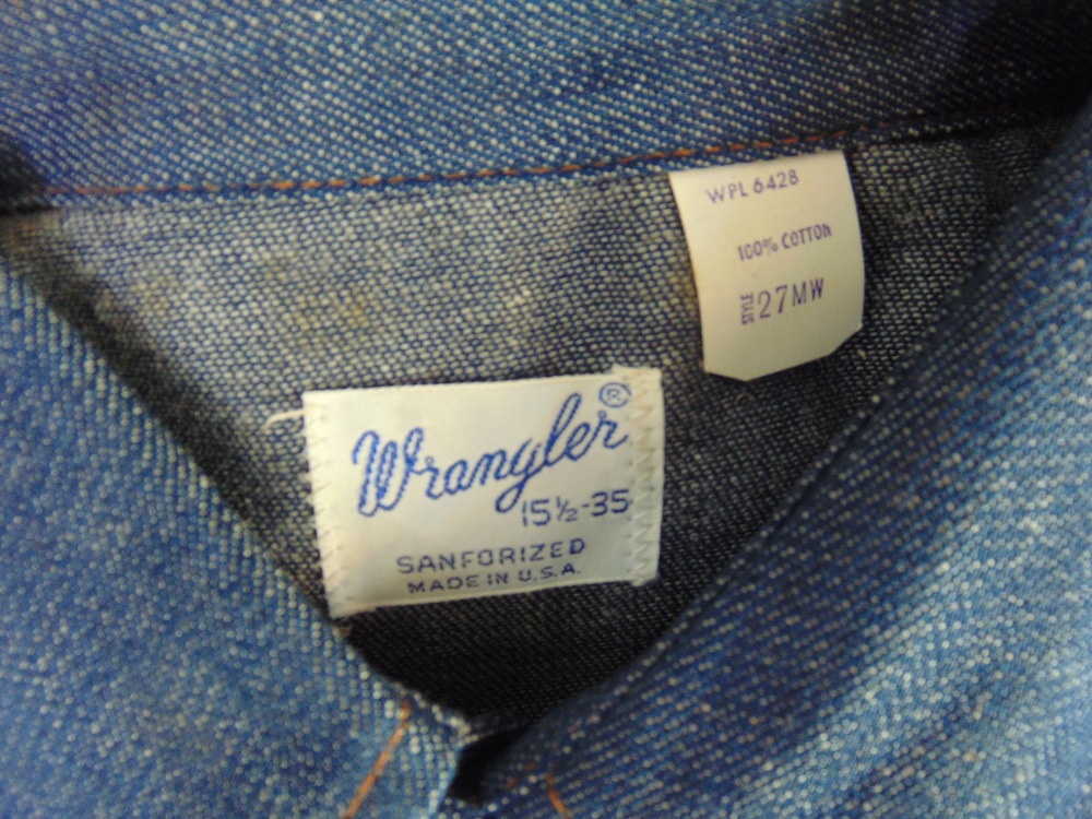 A collection of Vintage Wrangler clothing all in unused condition to include two denim jackets ( - Image 6 of 6