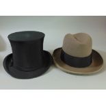 A collection of men's hats to include a Wheeler & Company grey Homburg, an Austin Reed expending top