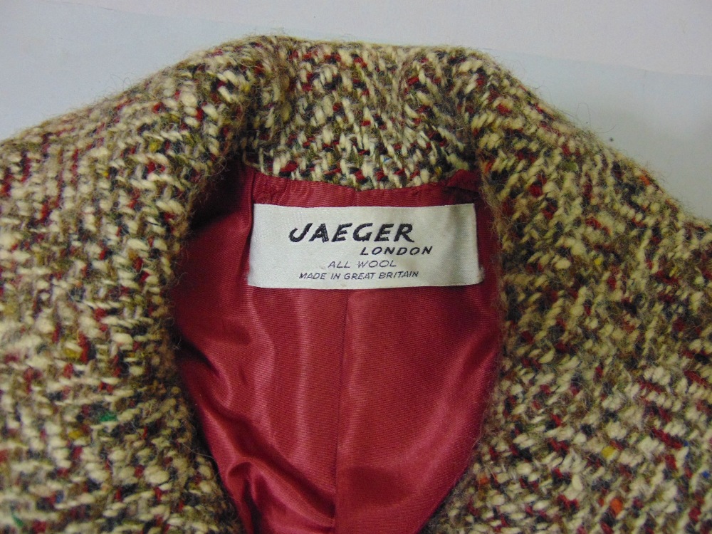 A vintage ladies woollen Jaeger jacket - Image 3 of 3