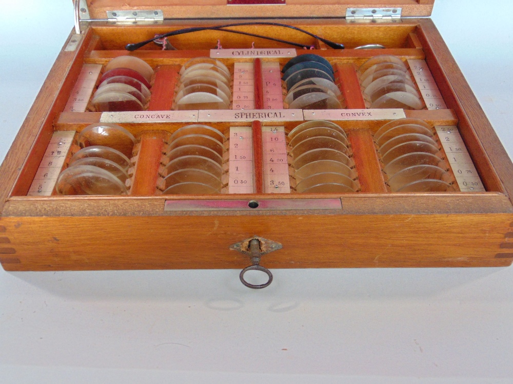 19th century mahogany cased opticians lens by Petit and Whitelaw of Dundee Aberdeen - Image 2 of 2