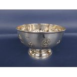 Edwardian silver pedestal fruit bowl, embossed with rococo bands, maker RP, London 1907, 20cm