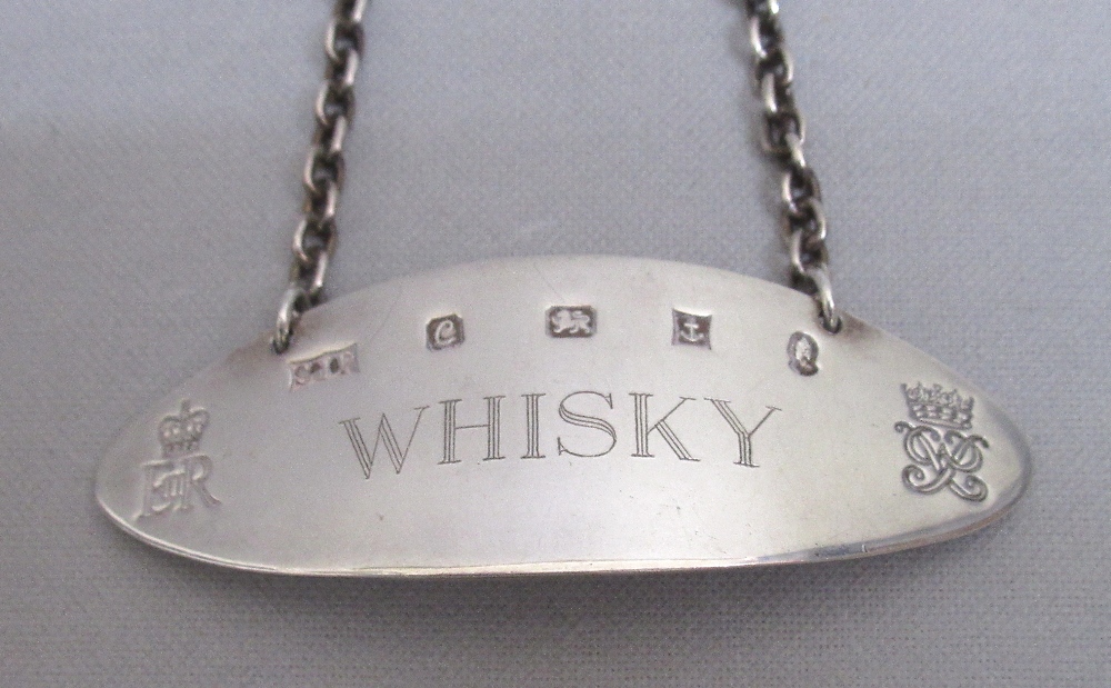 TWO SILVER SPIRIT DECANTER LABELS 'WHISKY' AND 'SHERRY' BY S.J. ROSE & SON, BIRMINGHAM 1977 - Image 5 of 6