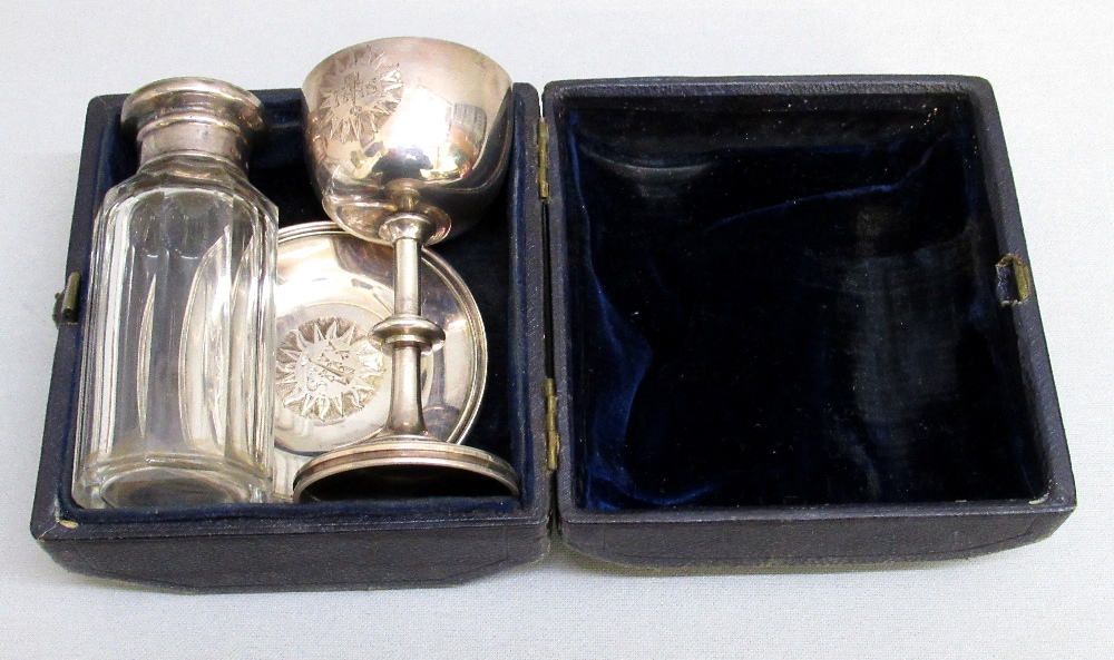 VICTORIAN SILVER TRAVELLING COMMUNION SET COMPRISING CHALLICE, PATEN AND WINE BOTTLE, ENGRAVED - Image 6 of 6