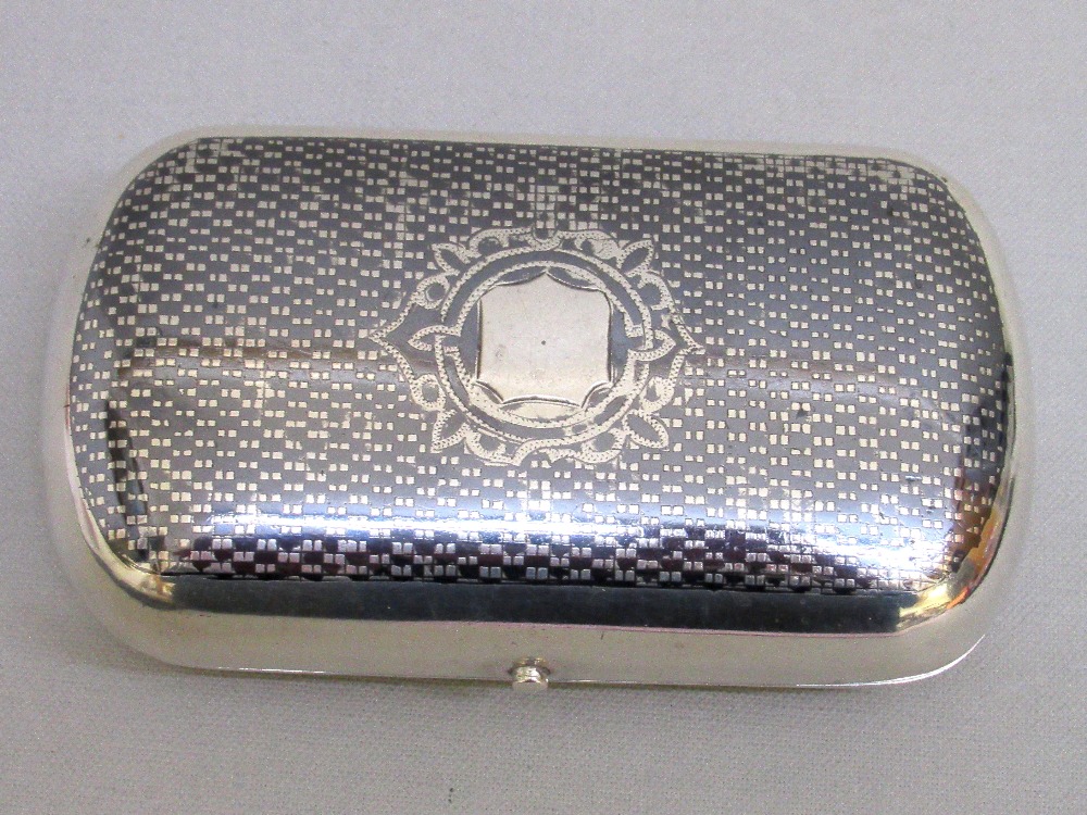 LATE C19th RUSSIAN SILVER AND NIELLO CIGAR/SNUFF BOX DECORATED WITH A SCENE OF A LARGE MONUMENT - Image 2 of 5