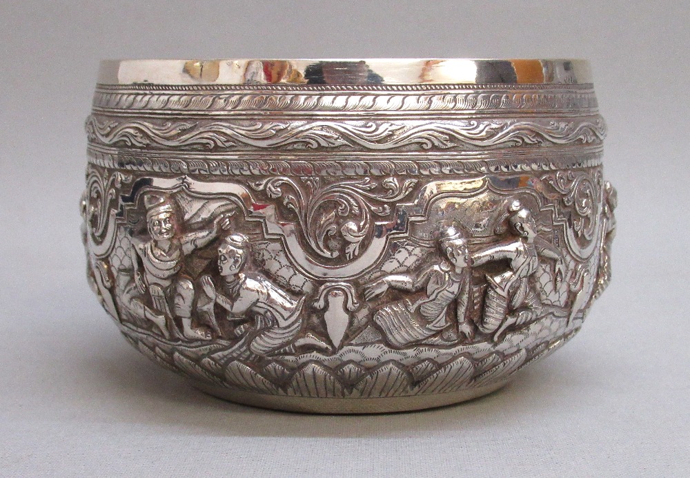 LATE C19th BURMESE SILVER REPOUSSE ALM BOWL, HEIGHT 8cm, DIAMETER 12.5cm (OVERALL), 237g