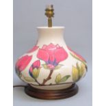 1980'S LARGE MOORCROFT MAGNOLIA PATTERN SQUAT BALUSTER TABLELAMP (H: 29cm, DIA: 25cm APPROX.)