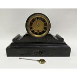 LATE C19th MANTEL TIMEPIECE WITH A CIRCULAR DIAL ENCLOSING A FRENCH EIGHT DAY MOVEMENT, IN A