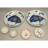 PAIR OF NEWHALL PORCELAIN CIRCULAR TEABOWLS, EACH PAINTED WITH FLORAL DECORATION (DIA: 9cm, SAUCER