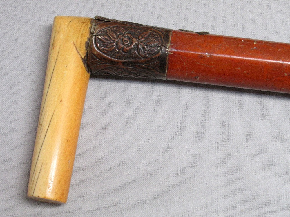 EARLY 20th CENTURY WALKING STICK WITH ANTLER HANDLE AND GILT METAL FERRULE, WITH A HUNTING SCENE, - Image 2 of 9