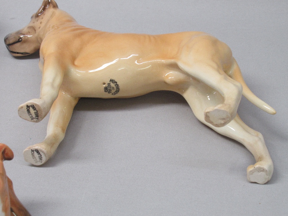 BESWICK MODEL OF A GREAT DANE, "CH. RULER OF OUBOROUGH" (H: 17cm), FOUR OTHER BESWICK MODELS OF DOGS - Image 4 of 5