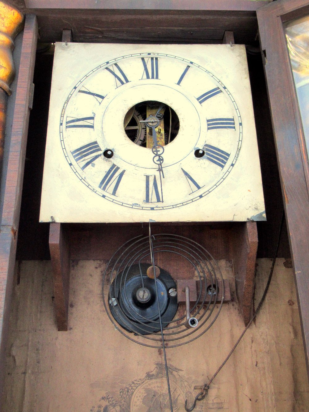 LATE 19th CENTURY AMERICAN SETH THOMAS WALL CLOCK WITH AN EIGHT DAY STRIKING MOVEMENT, IN A WOOD - Image 7 of 8