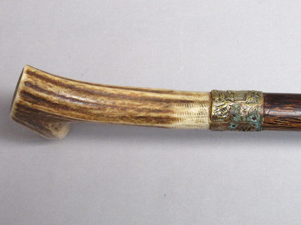 EARLY 20th CENTURY WALKING STICK WITH ANTLER HANDLE AND GILT METAL FERRULE, WITH A HUNTING SCENE, - Image 7 of 9