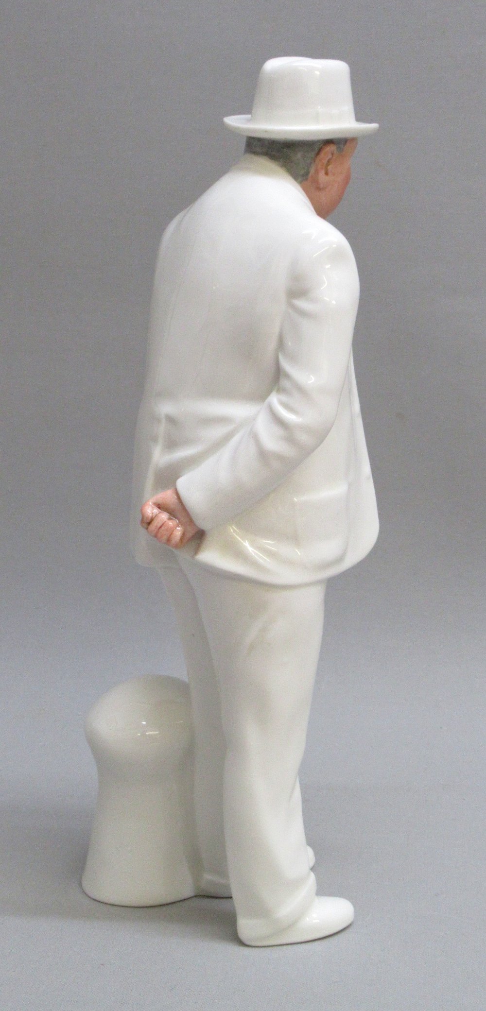 ROYAL DOULTON FIGURE SIR WINSTON CHURCHILL HN 3057, MODELLED BY ADRIAN HUGHES 1984 (H: 27cm) - Bild 2 aus 4