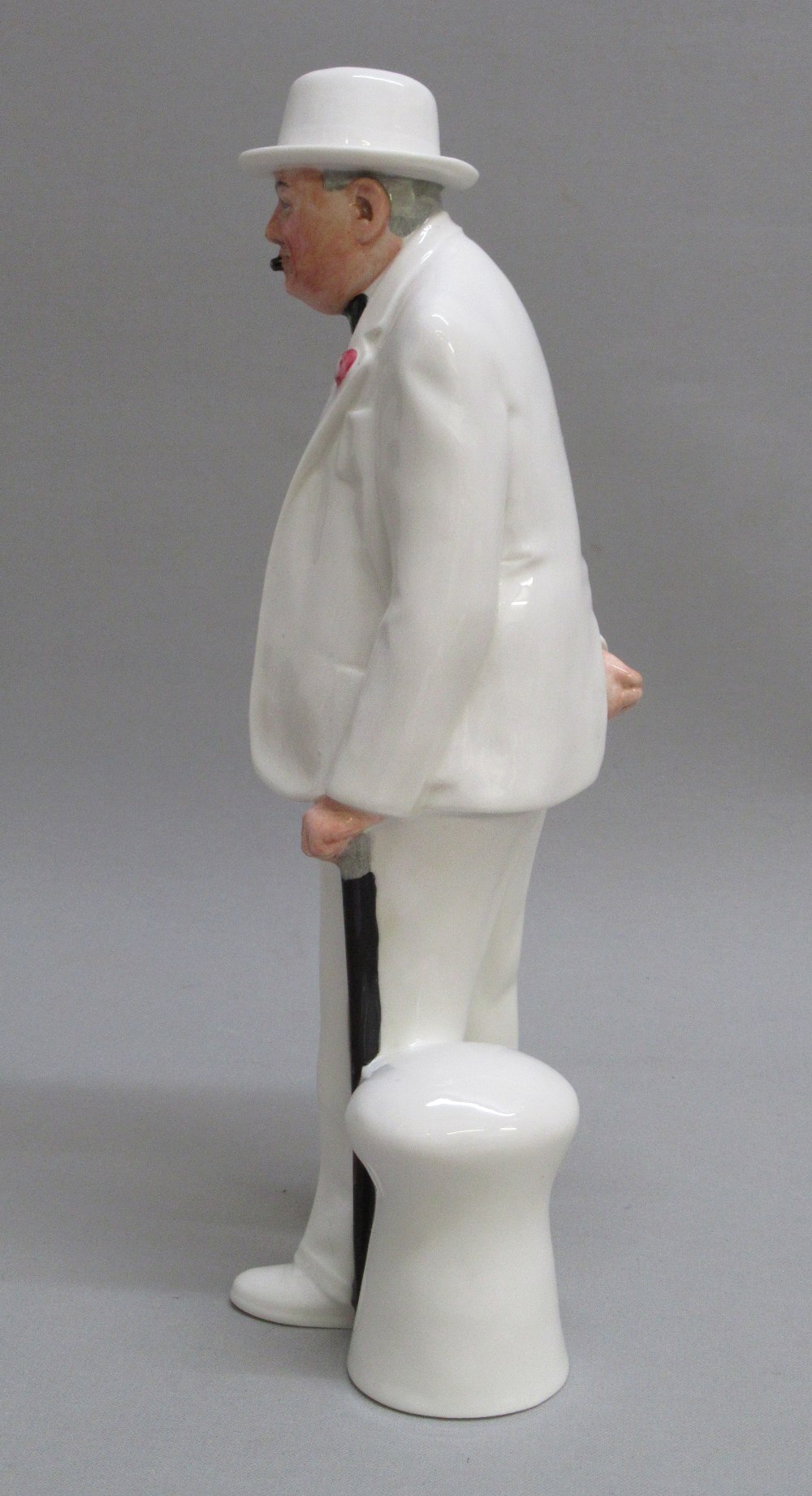 ROYAL DOULTON FIGURE SIR WINSTON CHURCHILL HN 3057, MODELLED BY ADRIAN HUGHES 1984 (H: 27cm) - Bild 3 aus 4