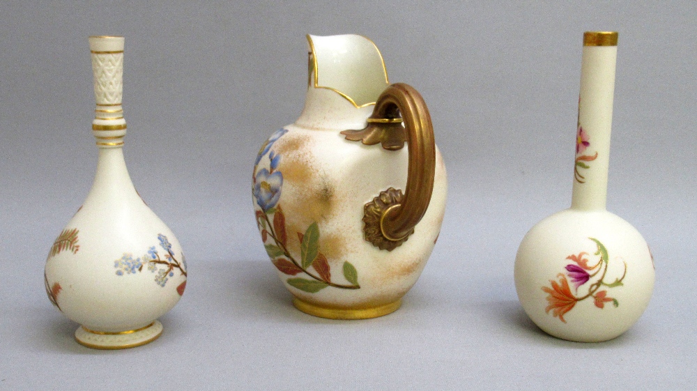 VICTORIAN ROYAL WORCESTER IVORY GROUND JUG WITH PAINTED FLORAL DECORATION AND A LOOP HANDLE, MODEL - Image 2 of 6