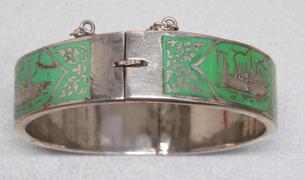 ORIENTAL SILVER AND ENAMELLED HINGED BANGLE, ANOTHER BANGLE, 4 SILVER COLOURED PENDANT NECKLACES, - Bild 10 aus 13