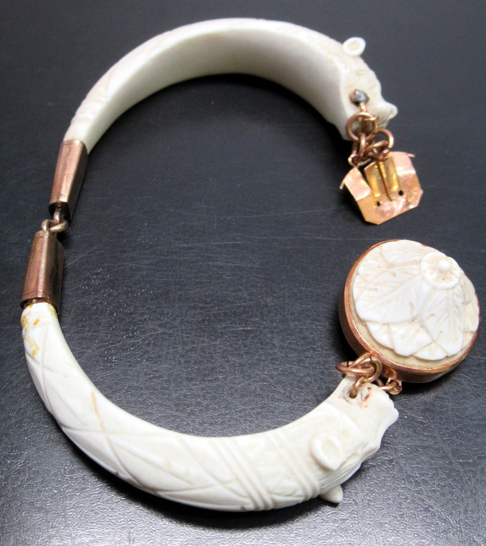 PRE-WAR CARVED IVORY AND ROSE GOLD PANTHER'S HEAD BRACELET, INDISTINCT MARK, POSSIBLY 9 (DIA: 7cm) - Bild 4 aus 10