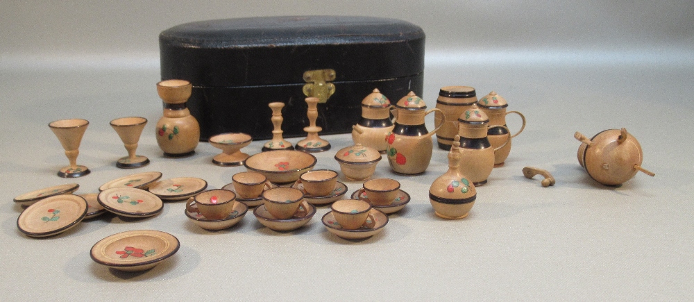 19th CENTURY MINIATURE TURNED BIRCH SERVICE WITH PAINTED FLORAL DECORATION COMPRISING PLATES, CUPS - Image 6 of 6